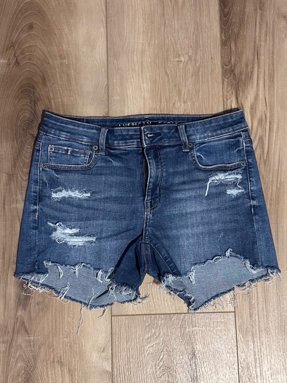 American Eagle Midi Shorts - Size is 6